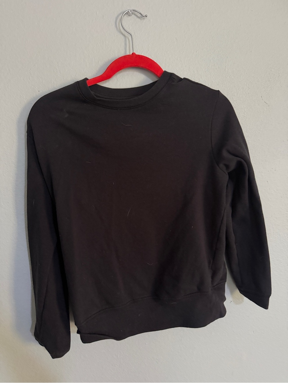 Athletic Works Black Long-Sleeve Crew Sweatshirt